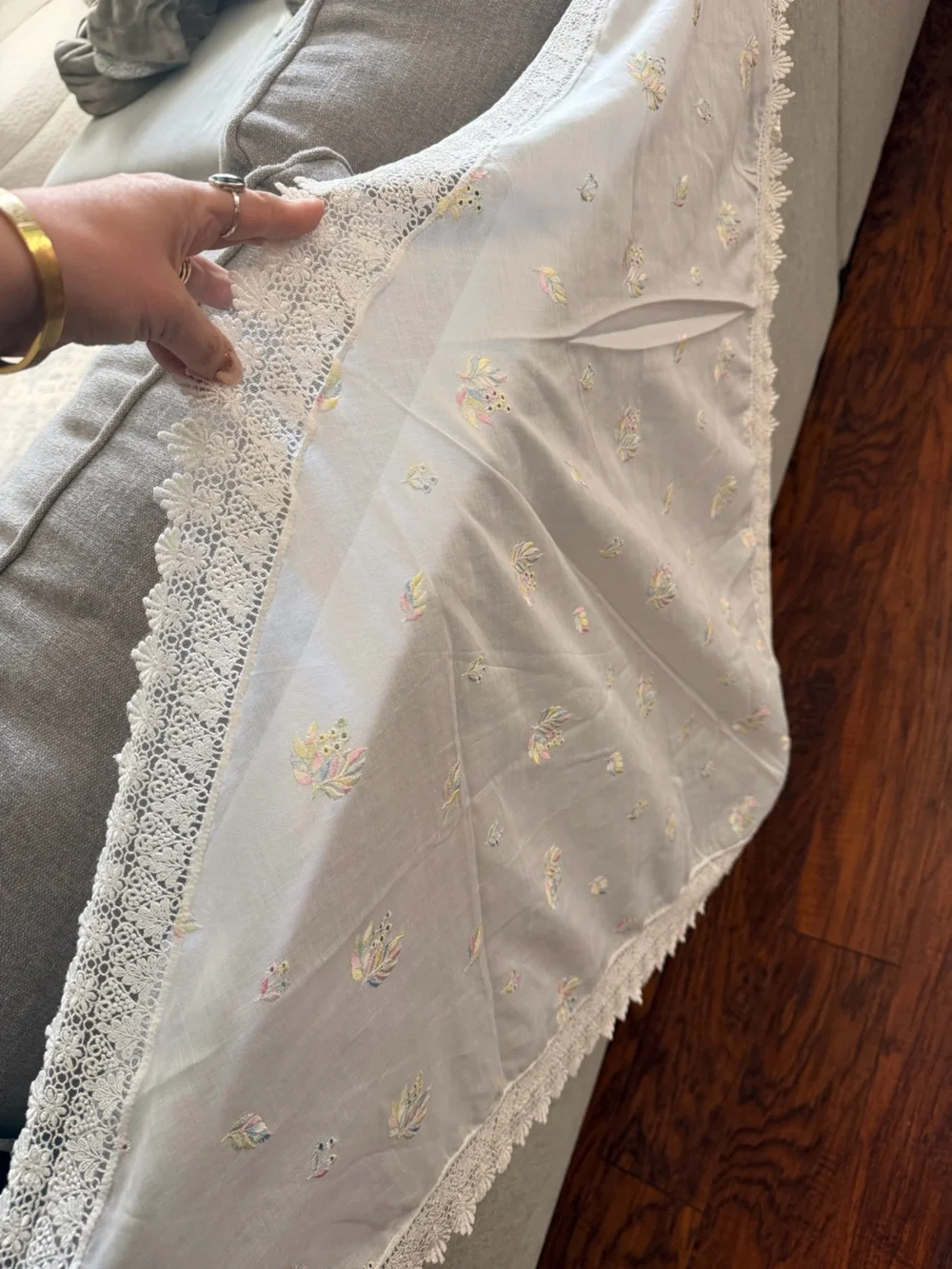 Vintage Embroidered Lace Table Runner / Dresser Scarf 5FT Cottagecore Triangle